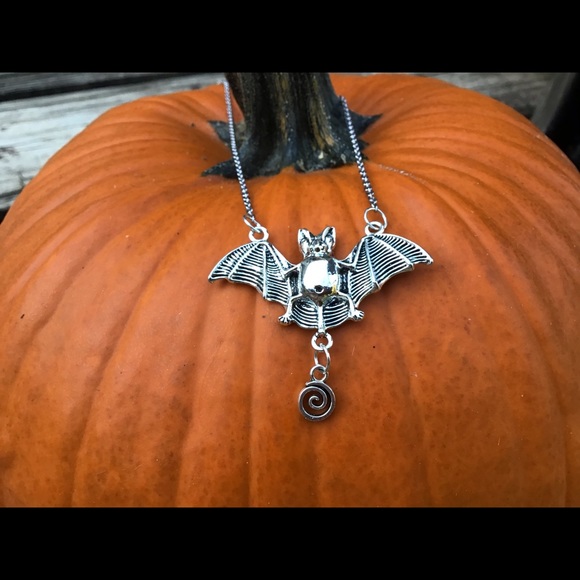 Silver bat necklace stainless chain long handmade - Picture 3 of 5